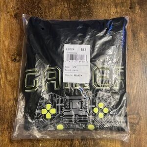 The Children's Place Black Long Sleeve Tee with Graphic Design